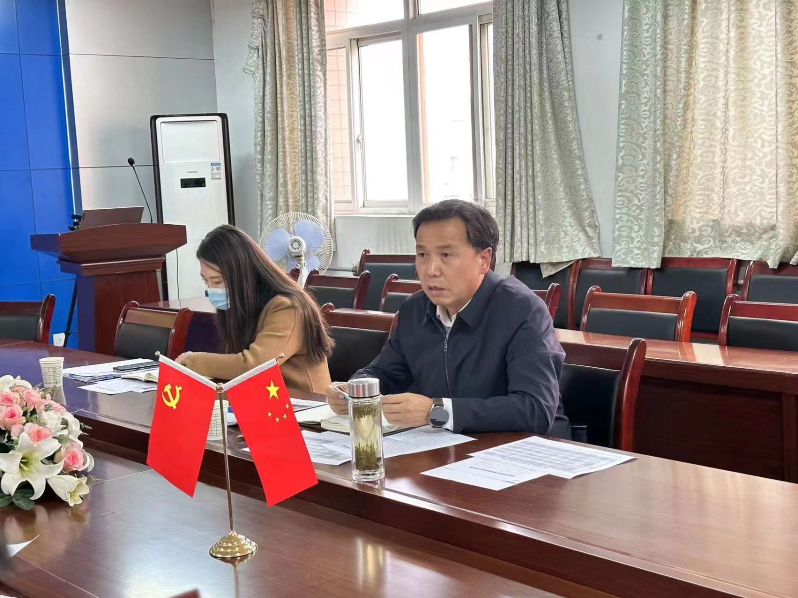 公司党委副书记陈春林到威廉希尔足球调研指导员工工作
